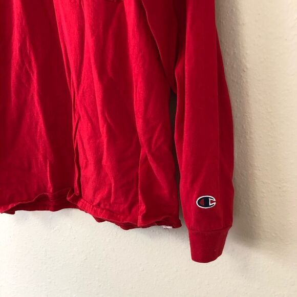 Champion Men's Red Long Sleeve Crewneck Chest Pocket Sleeve Logo Shirt Sz Medium - Picture 2 of 4